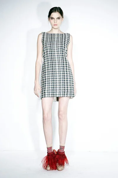 Look 16